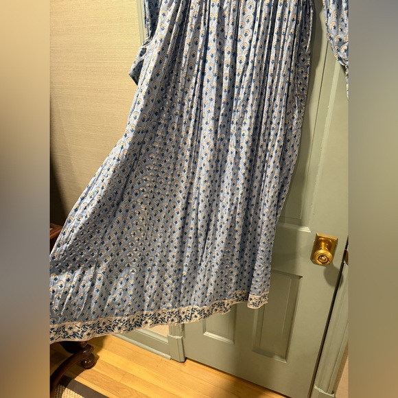 Block print smocked dress NWOT - Picture 3 of 5